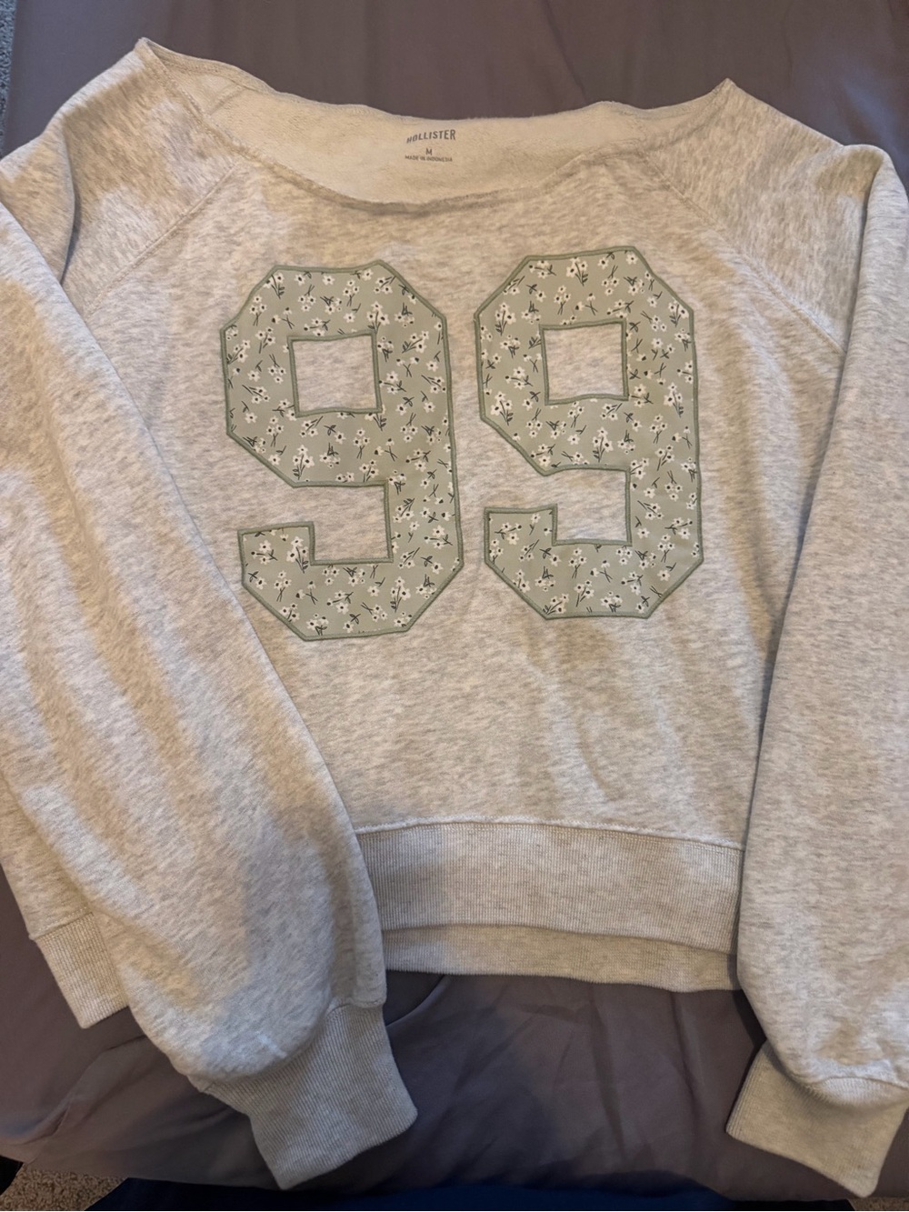 Hollister Light Gray Crewneck Sweater with Mint Floral '99' Applique
